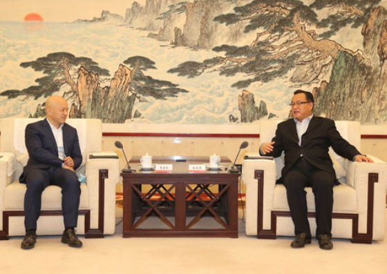 济南市市长孙述涛会见永乐高系统总裁陈士刚，共商数字济南发展